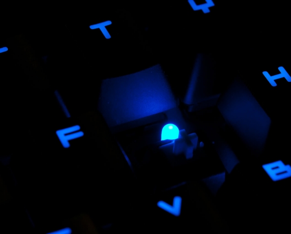   Razer Black Widow Ultimate (RZ03-00380400-R3R1)