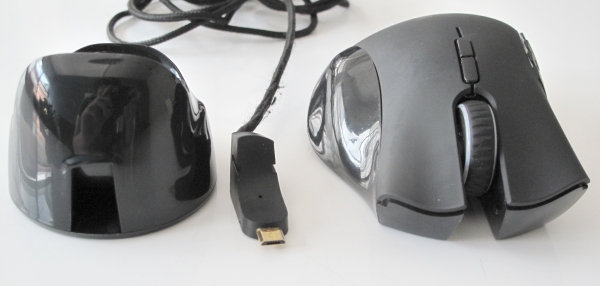   Razer Naga EPIC MMO Gaming Mouse (RZ01-00510100-R3G1)