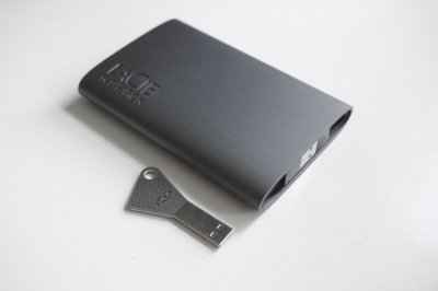 USB 640Gb (301918) Starck Mobile 2.5" 