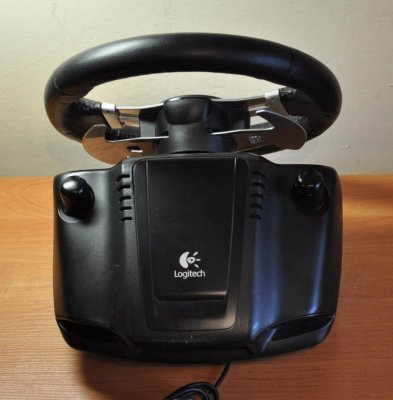 G27 Racing Wheel (941-000046) 