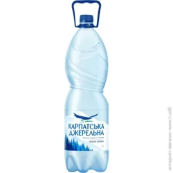 Вода минеральная Карпатська Джерельна сильногазированная 2 л (4820051240035)