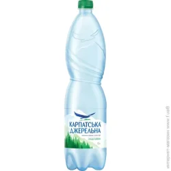 Вода минеральная Карпатська Джерельна слабогазированная 1.5 л (4820051240103)