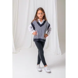 Детский жилет Art Knit Жилет для девочки Лапки р.116122 черный