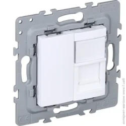 Розетка с заземлением (евророзетка) Efapel Розетка с заземлением Latina IP20 белый 4797112 SBR