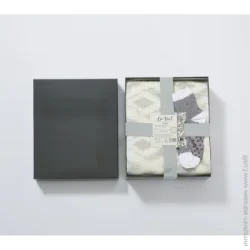 La Nuit Набор плед і шкарпетки Gift Rhomb 150x200 см айвори поліестер
