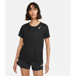 Спортивная футболка Nike Футболка W NK FAST DF SS TOP DD5927-010 р.XS черный