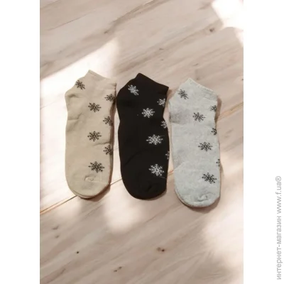       Snowflakes (1504-36-40)  36-40
