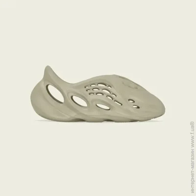   Adidas Yeezy Foam (GV6840-48.5)