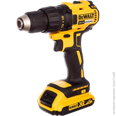 -  Dewalt DCD777D2T