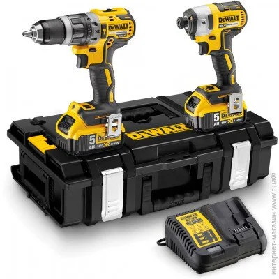   Dewalt DCK266P2
