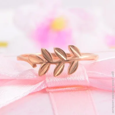 Jewellery Continent Ƴ     17.5 (2246296758)