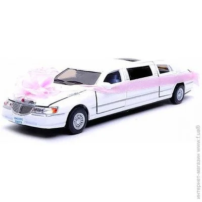 Kinsmart  1:38 Love Limousine KT7001WW