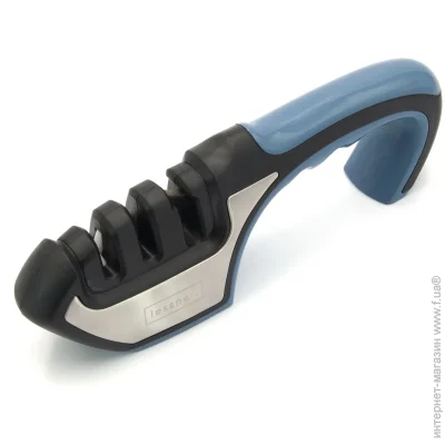    Sky Blue Lessner