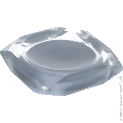 Luna  Diamond 
