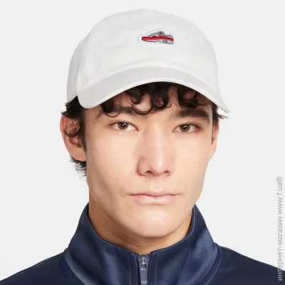  Nike Club (FN4402-100-L/XL)