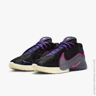    Nike LeBron XXII (FZ1094-001-47)