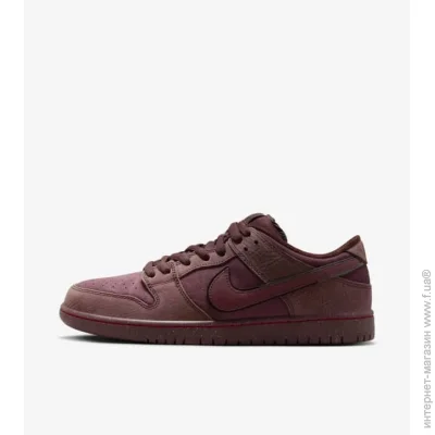    Nike SB Dunk Low (FN0619-600-42)