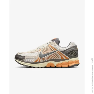    Nike Zoom Vomero 5 (IB7469-030-44.5)