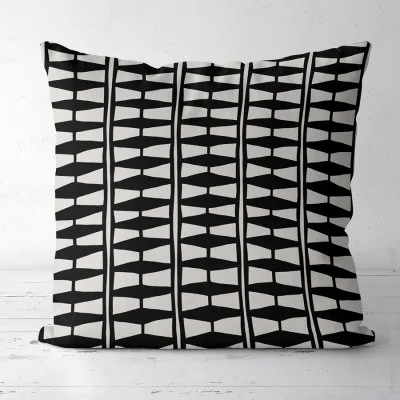      Presentville Black and white ornament 40x40  (4P_CASA002)