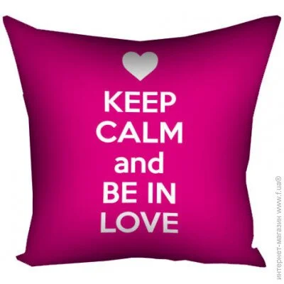 Presentville     Presentville Keep calm and be in love 50x50  (5P_15L014)