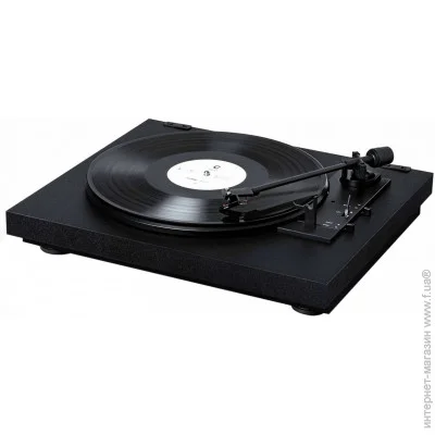    Pro-Ject A1 OM10 Black