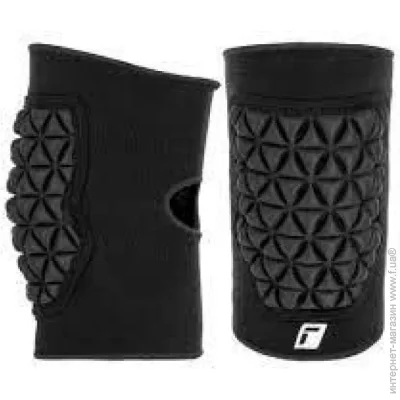  Reusch Knee Protector (5177514-7700-L)