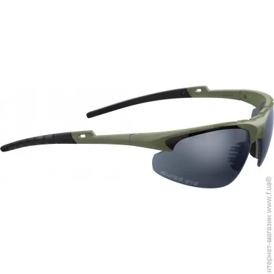   Swiss Eye  . Apache, 3 .  ,   (40233)