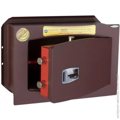  -  Technomax   UK / 4L