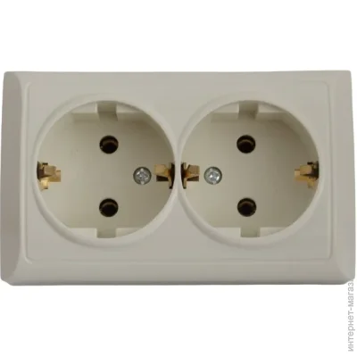     UP! (Underprice)      2213 CREAM
