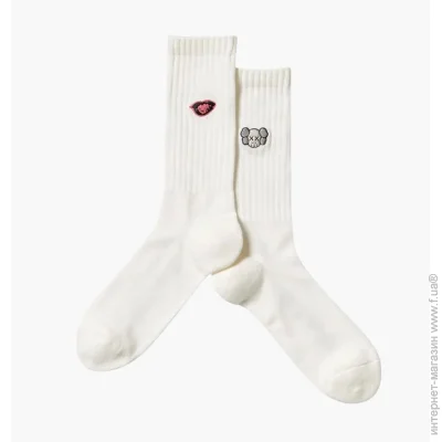  Uniqlo Kaws Warhol Ut White (E476519-42-46)