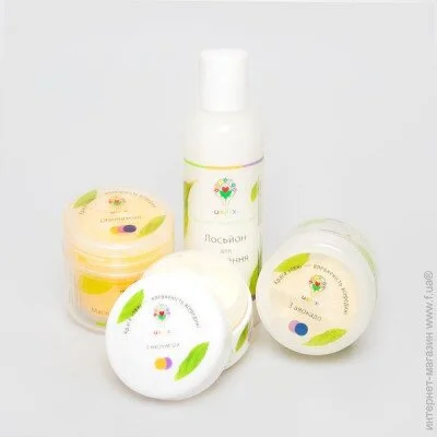 Набір косметики Uspix Комплект для сухої шкіри U050004 (U050004) Набір косметики Uspix Комплект для сухої шкіри U050004 (U050004)