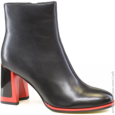 Veritas Shoes    Veritas .38 ,  (056300-38)