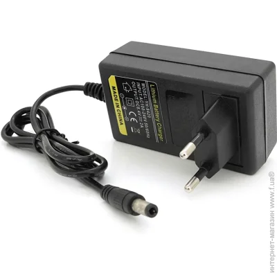 Voltronic     Li-ion 8.4V2A, 5,52,5, LED-
