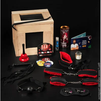 подарунковий набір в ящику з ломом "полуничка" (B03) подарунковий набір в ящику з ломом "полуничка" (B03)