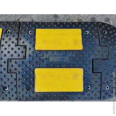 Паркувальний бар'єр Yp Group Обмежувач швидкості УЦІНКА (лежачий поліцейський) 500х500х50 мм Паркувальний бар'єр Yp Group Обмежувач швидкості УЦІНКА (лежачий поліцейський) 500х500х50 мм