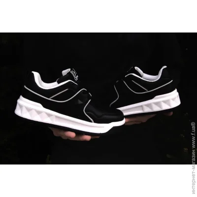 Y.Top   Black White 1-0023  37