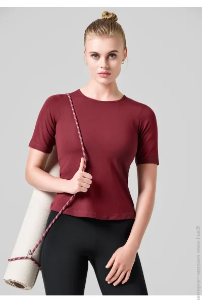 Спортивная футболка Casall Футболка SOFT RIB TEE 24235-448 р.M красный Спортивная футболка Casall Футболка SOFT RIB TEE 24235-448 р.M красный