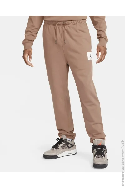   Jordan Essentials (DA9812-256-M)