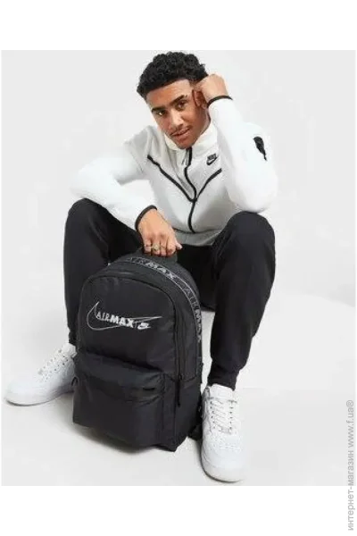   Nike Black (DM9839-010-25 L)