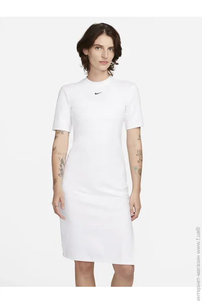   Nike Sportswear Essential (DV7878-100-M)