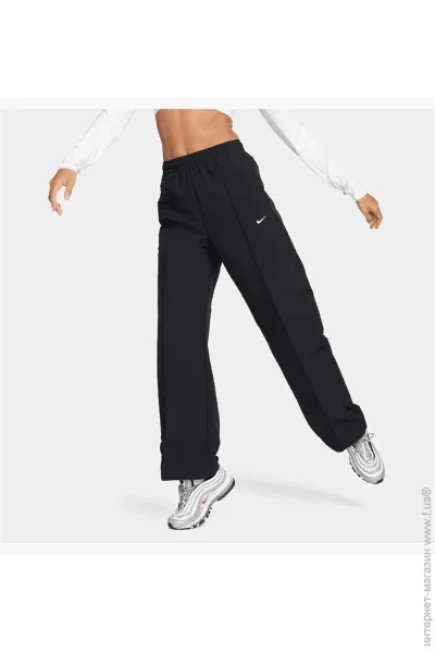   Nike SPORTSWEAR (FQ3588-010-S)