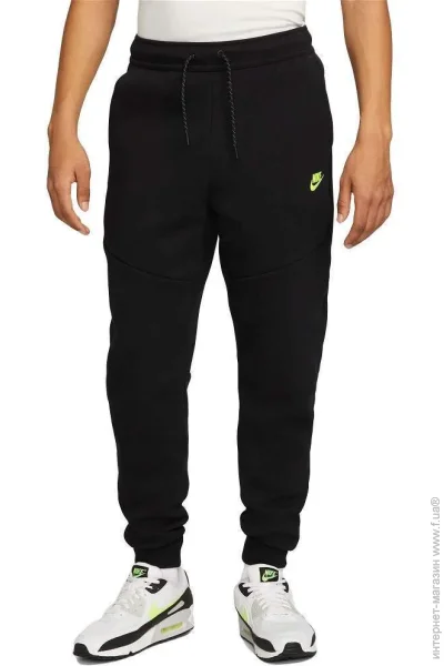   Nike Sportswear Tech Fleece Pants (DV0538-010-M)