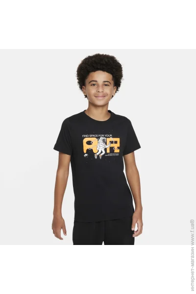 Nike Sportswear T-Shirt (FN9618-010-L)