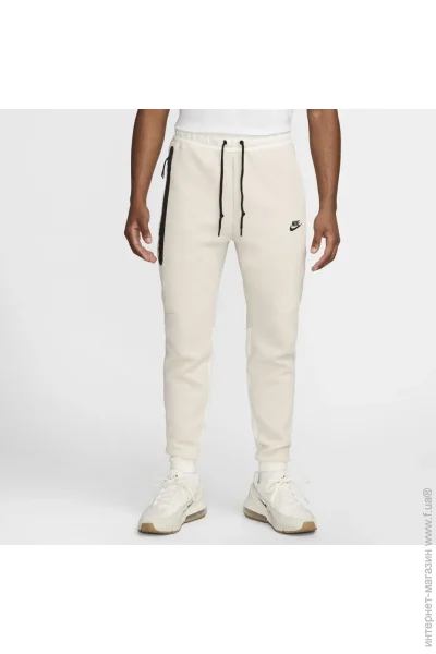   Nike Tech Fleece (FB8002-104-L)