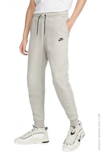   Nike Tech Fleece Winter Joggers (DQ4808-016-L)