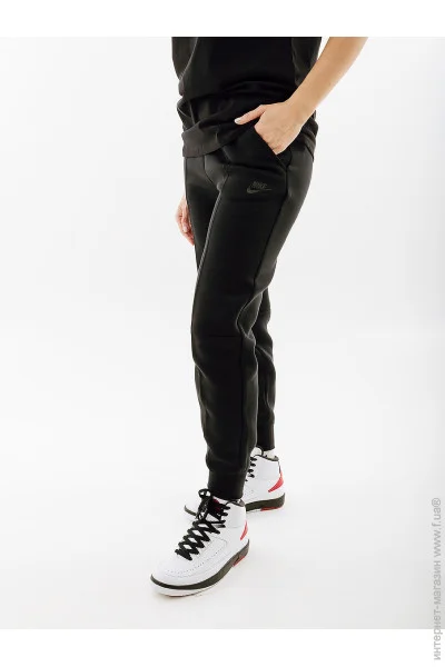   Nike   W TCH FLC MR JGGR  L (7dFB8330-010 L)