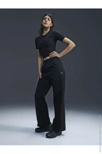   Nike Windrunner (FV7655-010-M)