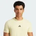 Спортивна футболка Adidas Футболка D4T TEE JI5773 р.L жовтий Спортивна футболка Adidas Футболка D4T TEE JI5773 р.L жовтий