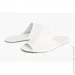 Chila    00506 37-44  (2000989438144A)