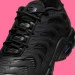  Nike Air Max Plus Drift .41 Triple Black (HF0785-001-41)
